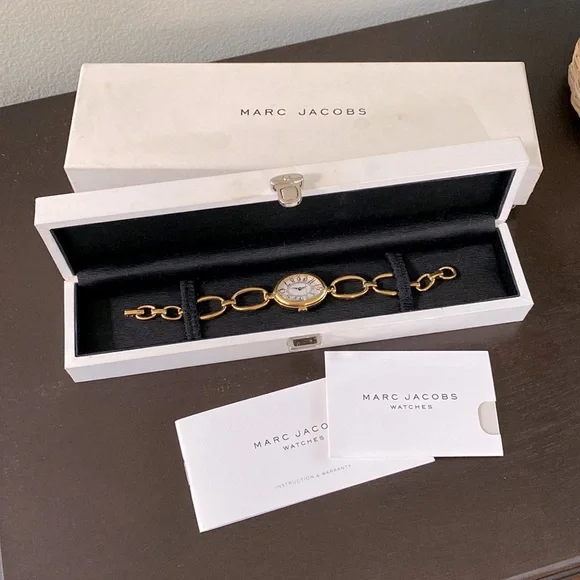 Marc Jacobs | Accessories | Marc Jacobs Swiss Analog Gold  display picture 3